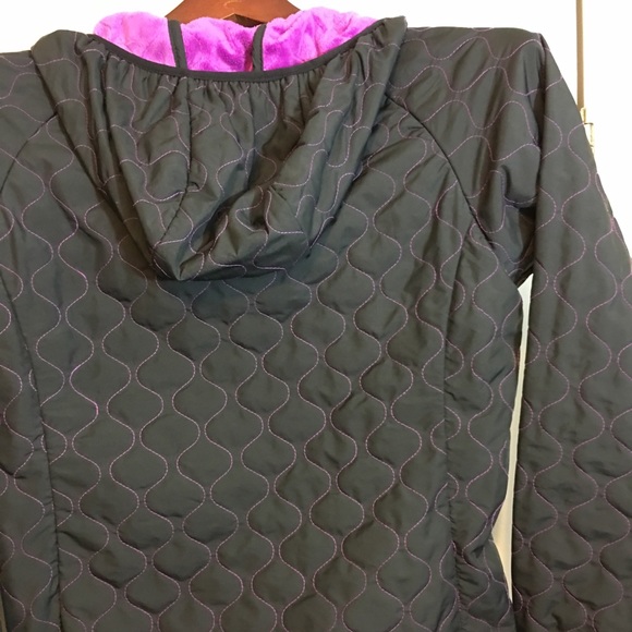 The North Face Thermoball quilted insulated jacket womens XS - Picture 2 of 3